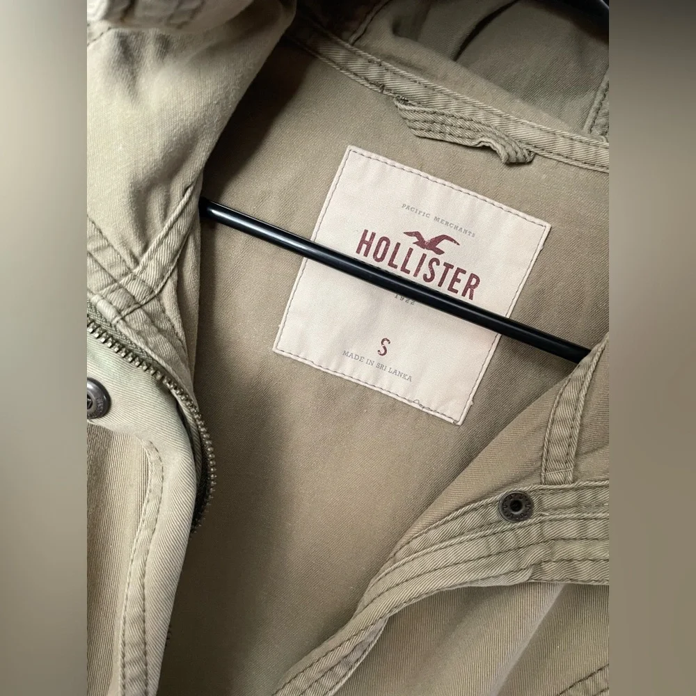 Hollister Jacket - Picture 2 of 4